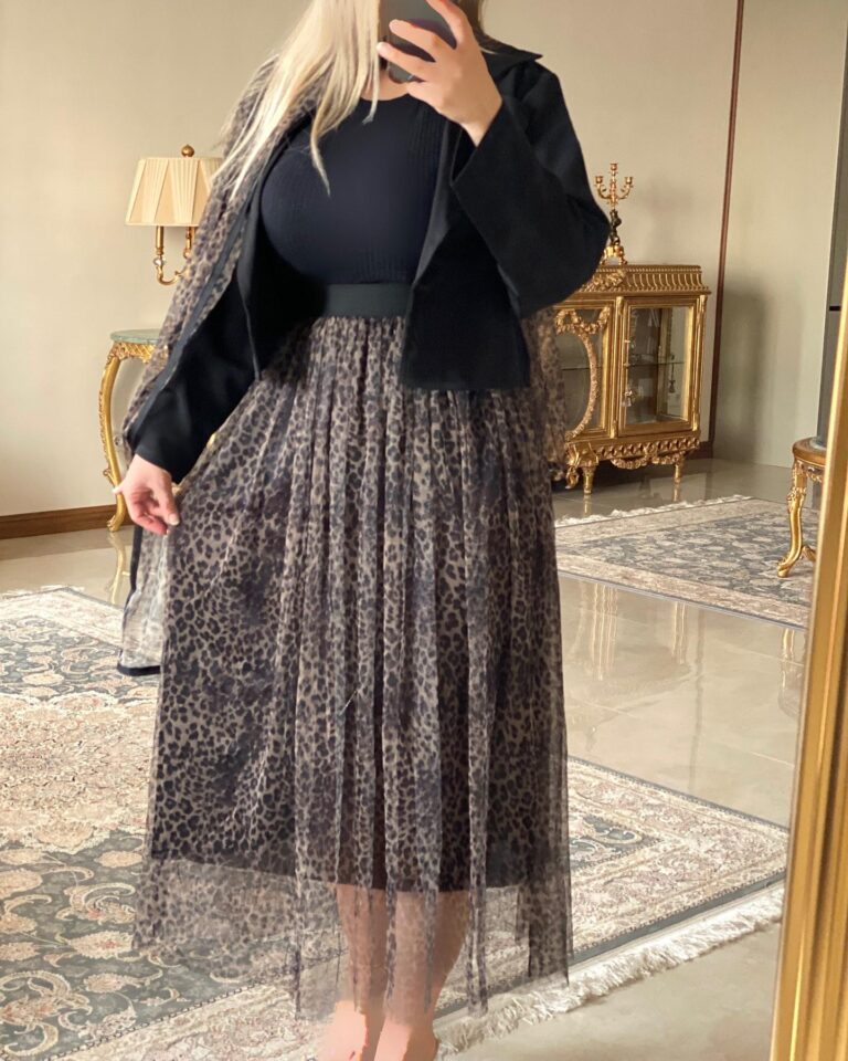 کت کراپ و دامن وشال پلنگی