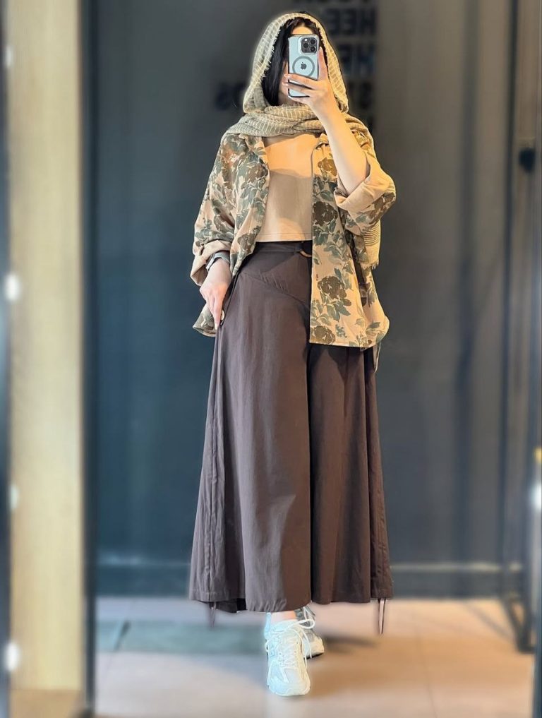 شومیز و شلوار دامنی