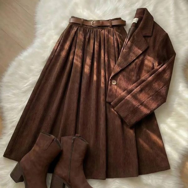 کت و دامن مخمل کبریتی