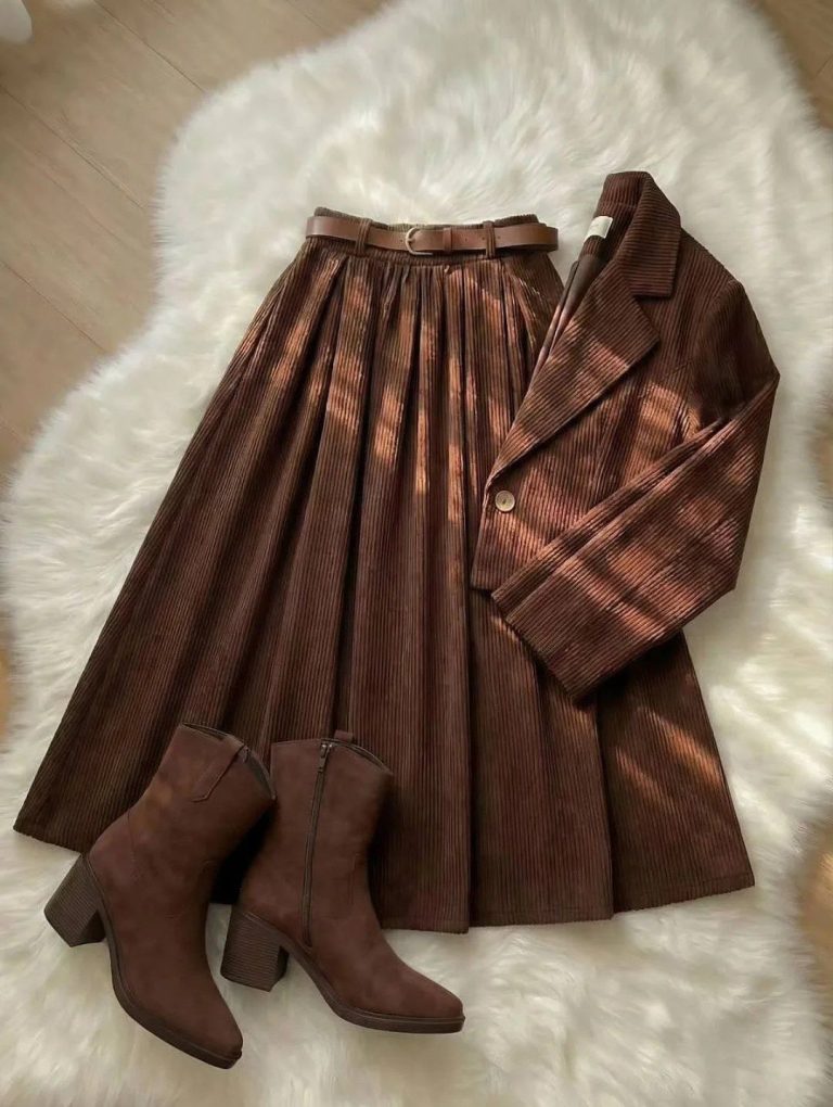 کت و دامن مخمل کبریتی